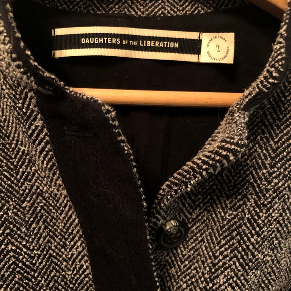 Black tweed jacket - Picture 2 of 6